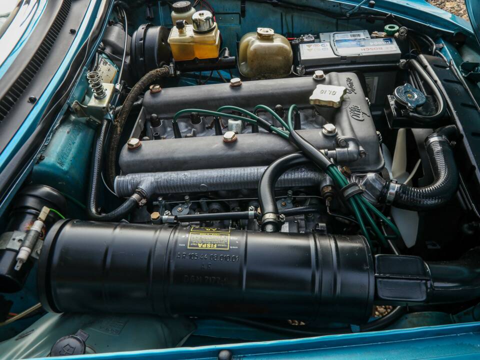 Image 46/50 of Alfa Romeo 2000 Spider Veloce (1981)