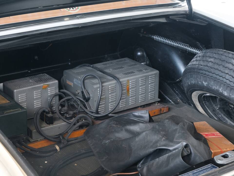 Afbeelding 50/50 van Mercedes-Benz 300 SE (1963)