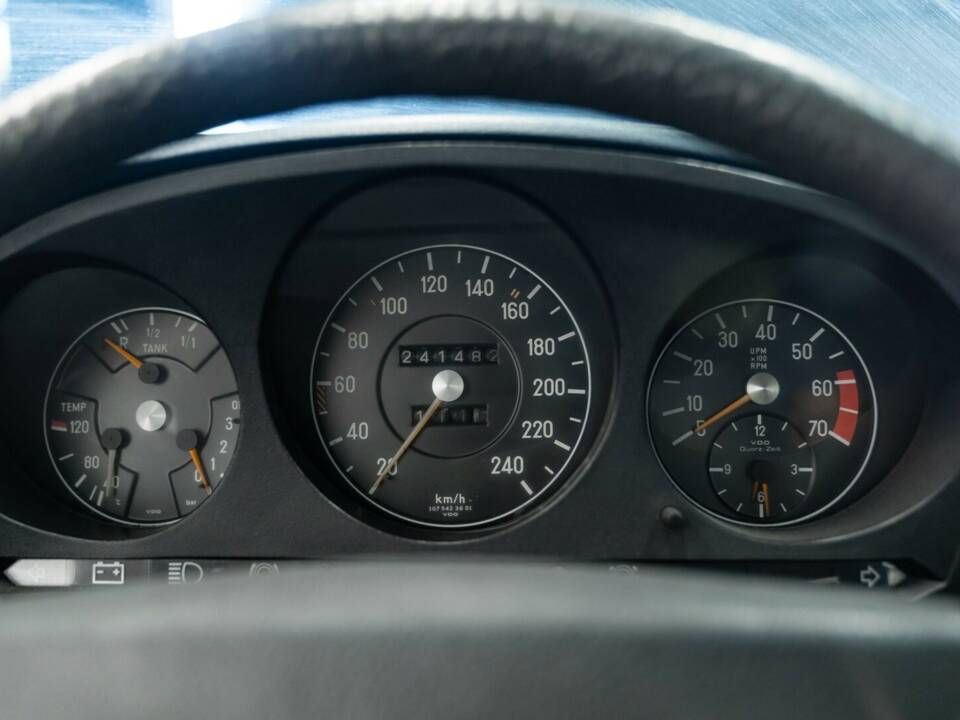 Bild 27/43 von Mercedes-Benz 450 SLC (1972)