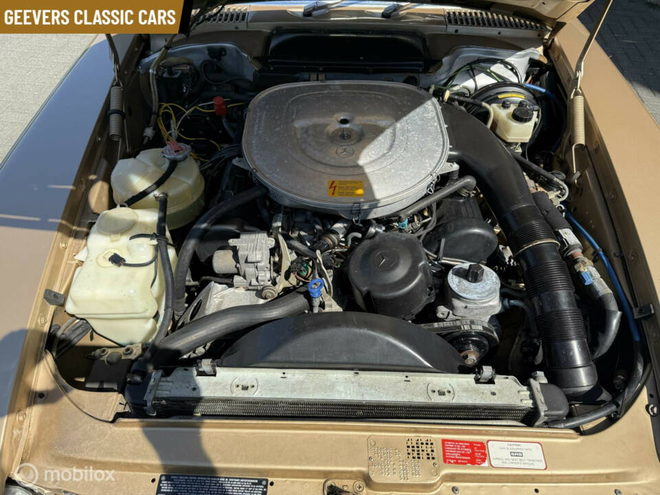 Imagen 24/41 de Mercedes-Benz 560 SL (1986)