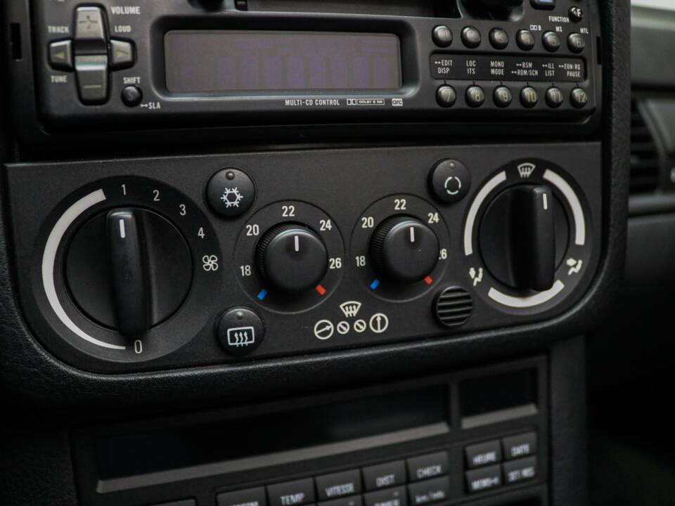 Imagen 26/28 de BMW 325i (1994)