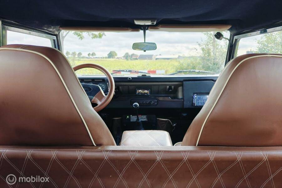 Image 22/39 de Land Rover Defender 90 (1997)