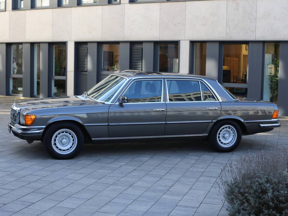 Afbeelding 39/46 van Mercedes-Benz 450 SEL 6,9 (1977)