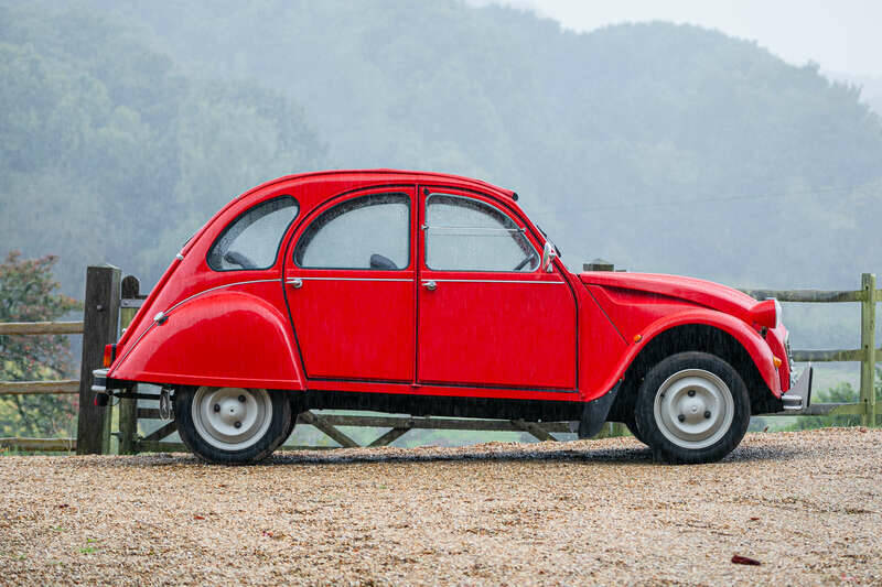 Immagine 6/29 di Citroën 2 CV 6 (1990)