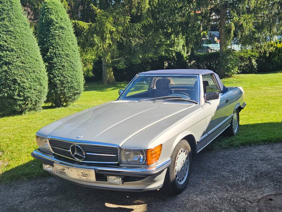 Image 17/22 of Mercedes-Benz 300 SL (1988)