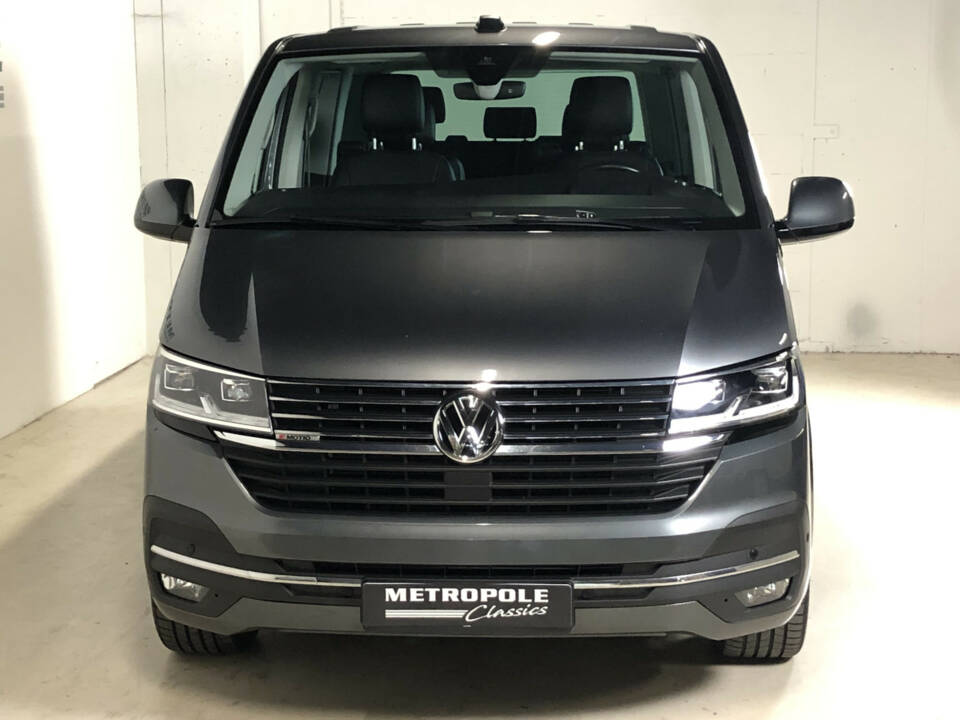 Bild 9/32 von Volkswagen T6.1 Multivan 2.0 TDI 4Motion (2023)