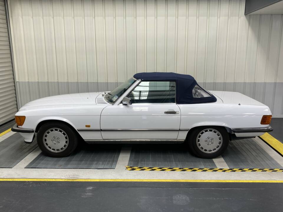 Bild 4/11 von Mercedes-Benz 420 SL (1987)