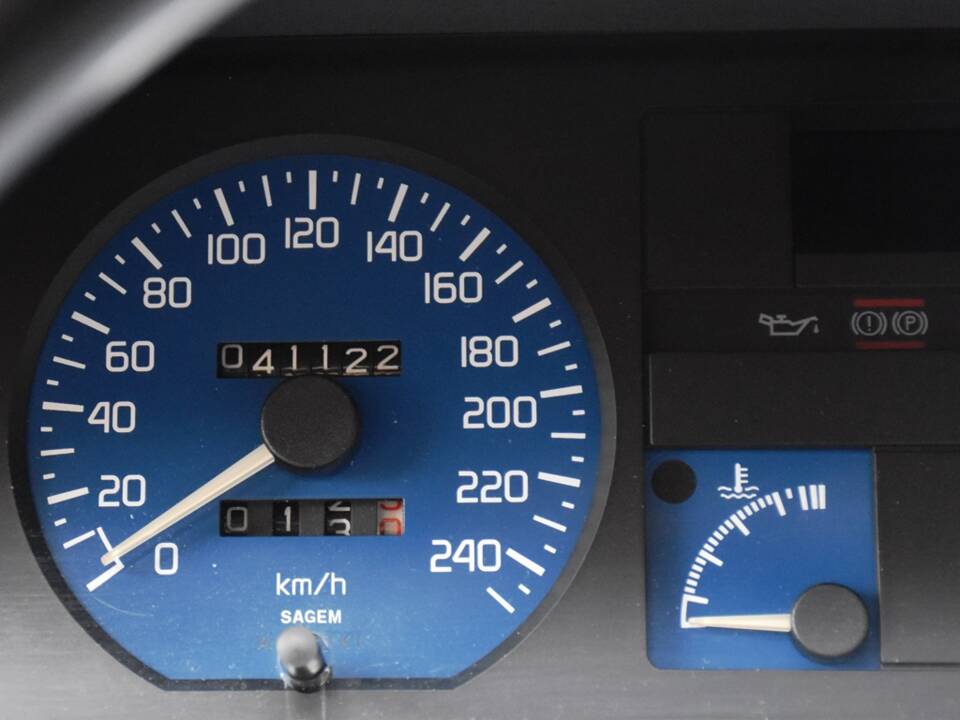 Bild 27/37 von Renault Clio I Williams (1994)