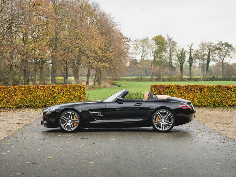 Image 15/100 de Mercedes-Benz SLS AMG Roadster (2011)