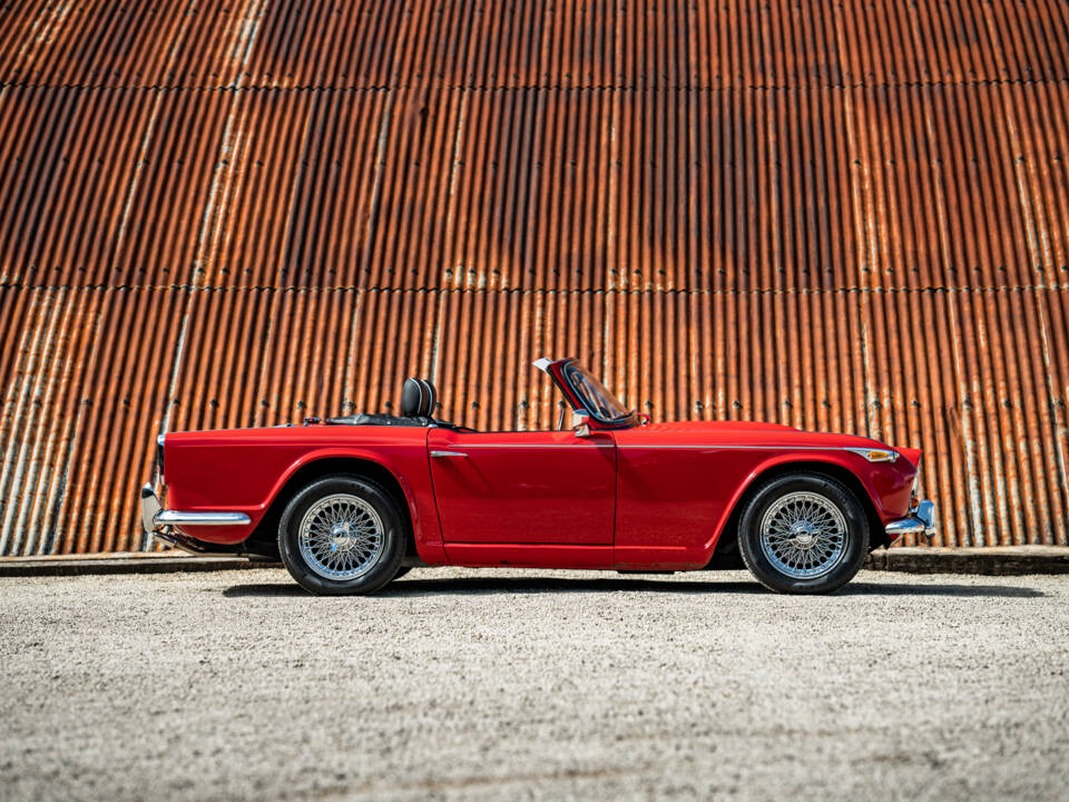 Immagine 3/24 di Triumph TR 4A IRS (1967)