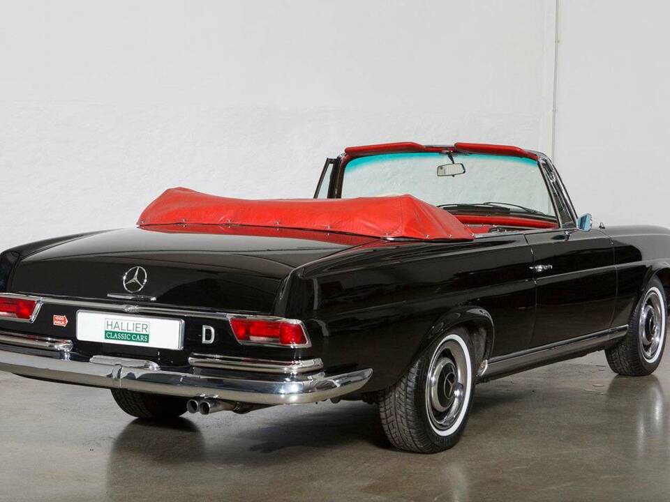 Image 13/34 of Mercedes-Benz 280 SE (1966)