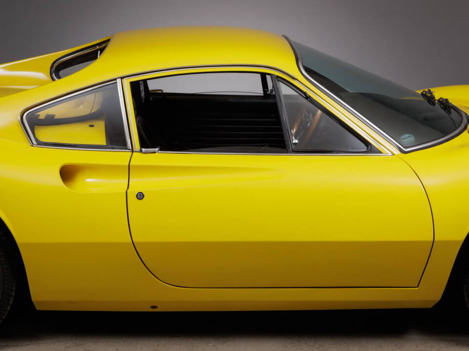 Immagine 16/50 di Ferrari Dino 246 GT (1972)