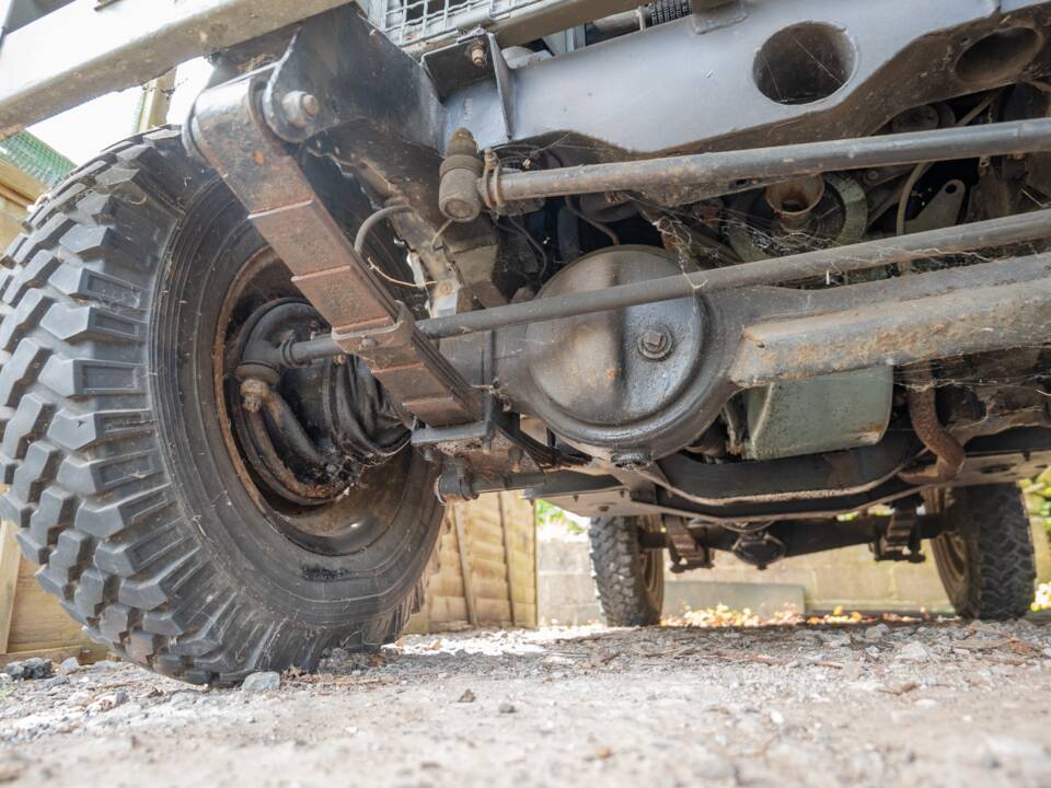 Image 42/50 de Land Rover 88 (1974)