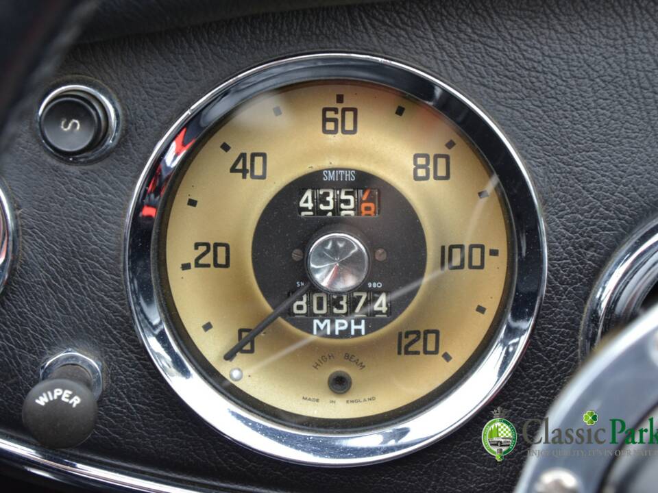 Image 34/50 of Austin-Healey 3000 Mk II (BJ7) (1962)