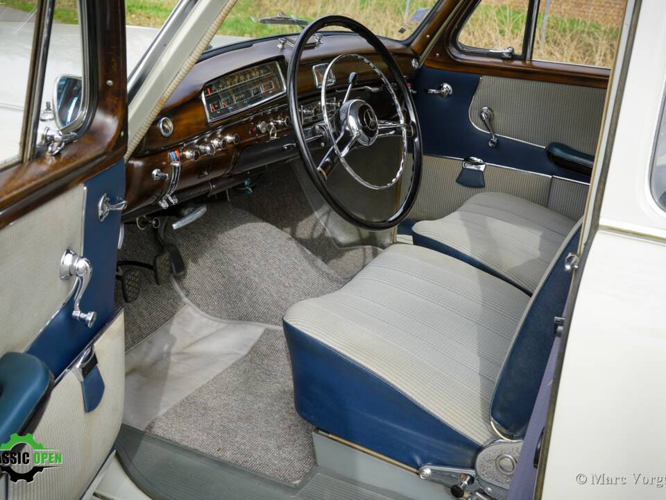 Bild 5/44 von Mercedes-Benz 220 S (1958)