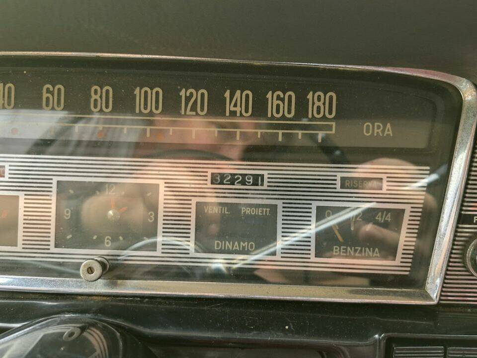 Bild 19/47 von FIAT 2300 (1961)