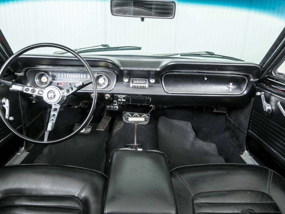 Immagine 7/50 di Ford Mustang 289 (1965)