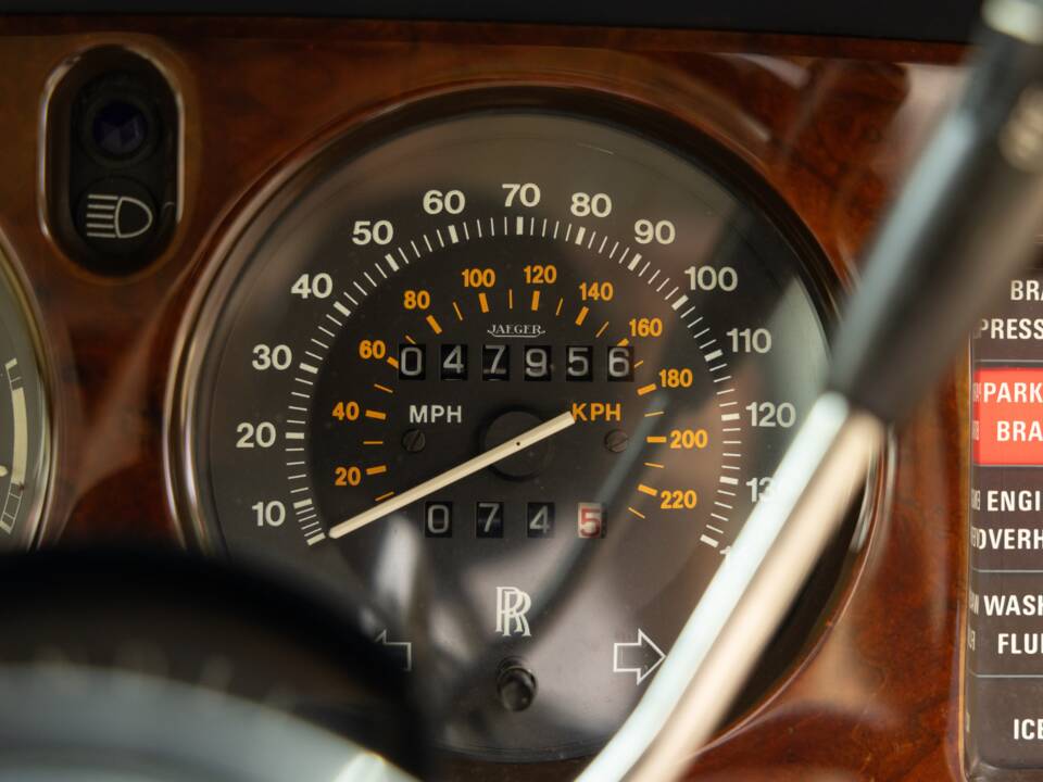 Image 49/50 of Rolls-Royce Silver Shadow II (1979)