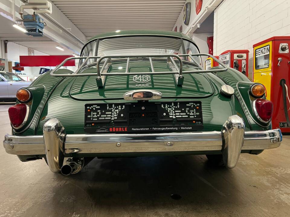 Imagen 14/17 de MG MGA 1500 (1958)
