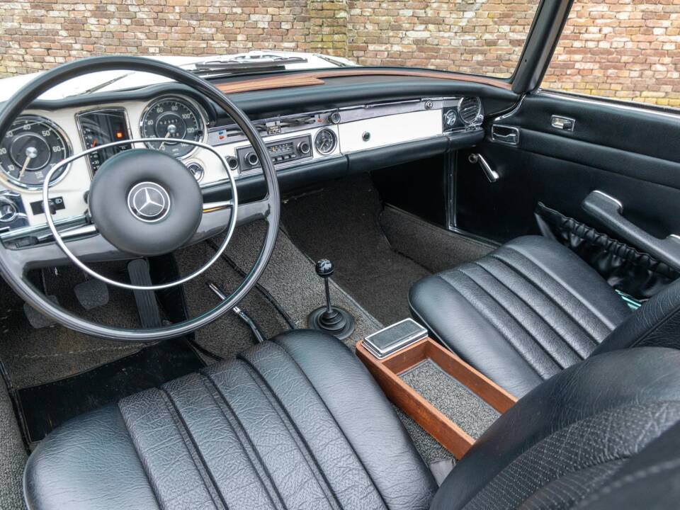 Bild 49/50 von Mercedes-Benz 280 SL (1970)