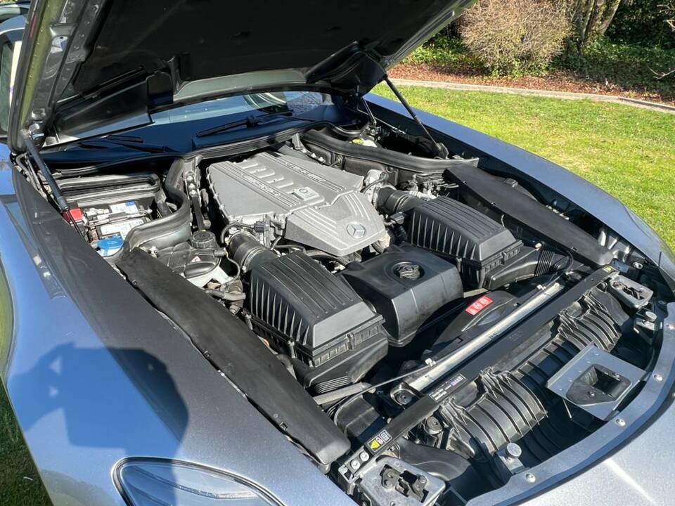 Mercedes-Benz SLS AMG  Coupé Flügeltürer alubeam silver (MB 047) 2010