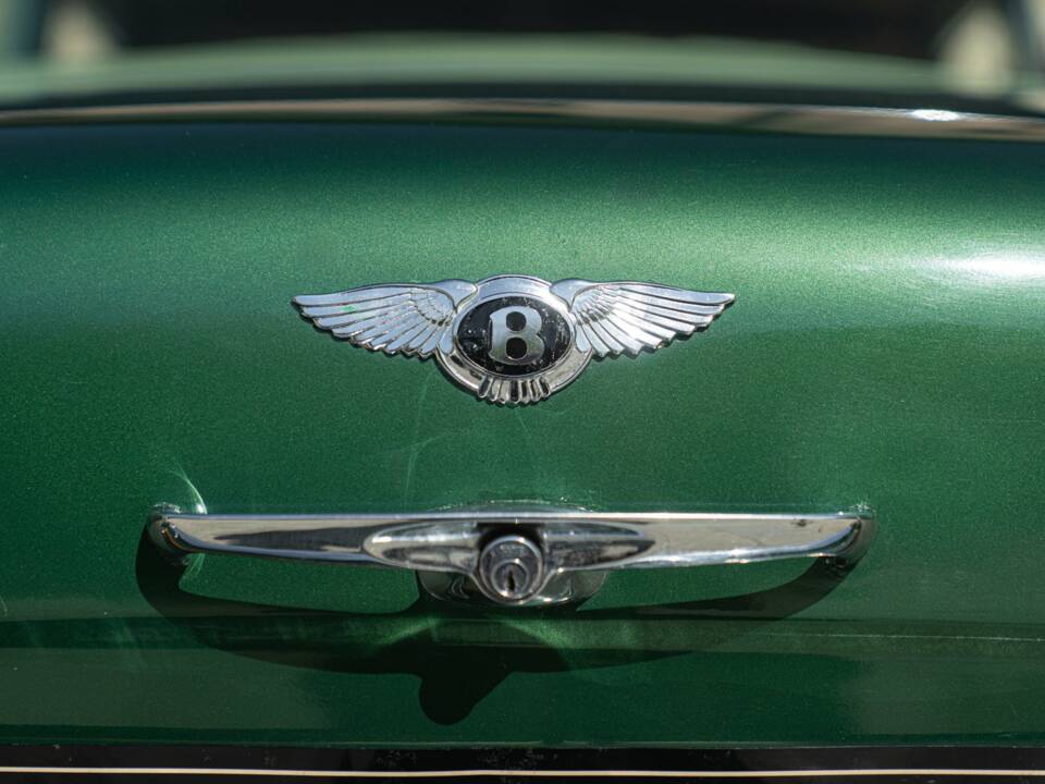 Image 19/50 of Bentley T 1 (1973)