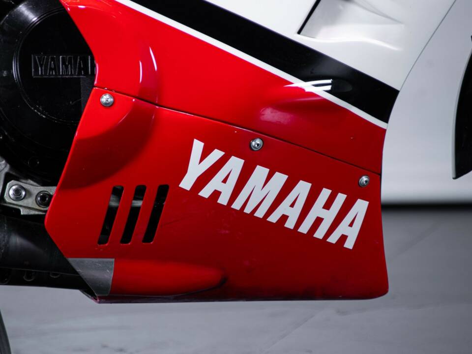 Bild 45/50 von Yamaha DUMMY (1985)