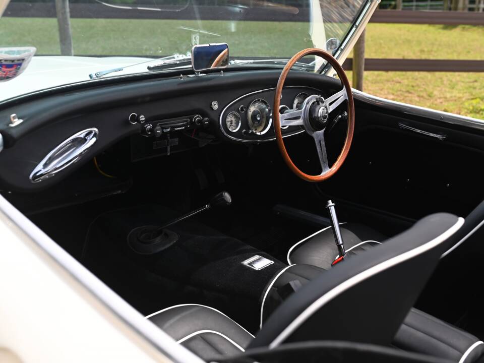 Bild 4/21 von Austin-Healey 100&#x2F;6 (BN4) (1958)