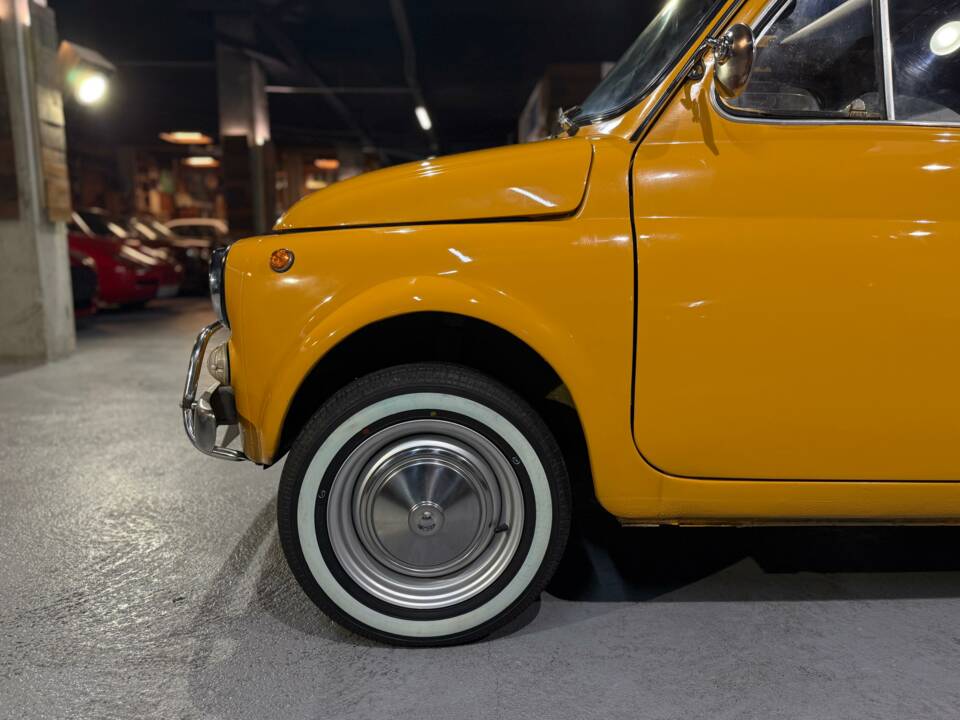 Image 16/76 de FIAT 500 L (1970)