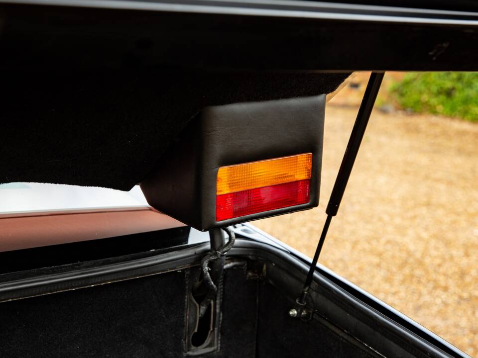 Image 7/43 of Aston Martin Lagonda (1979)