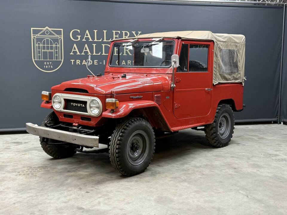 Immagine 29/50 di Toyota Land Cruiser FJ 40 (1975)