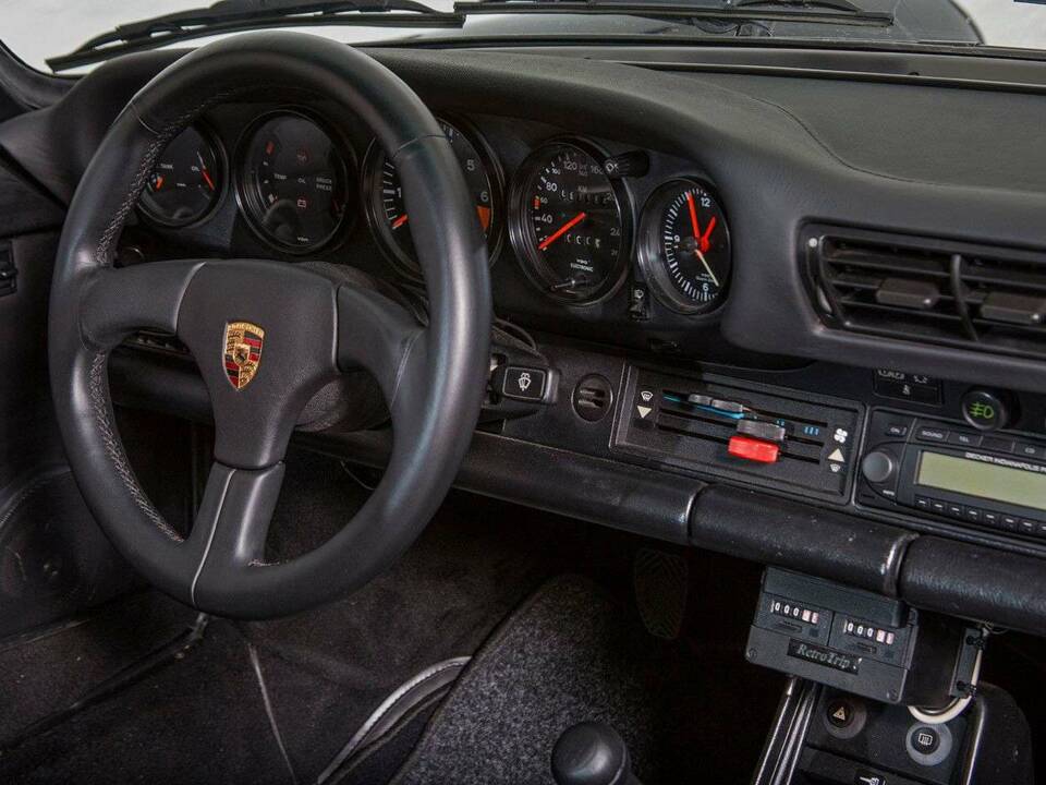 Bild 21/32 von Porsche 911 Carrera 3.2 (1986)