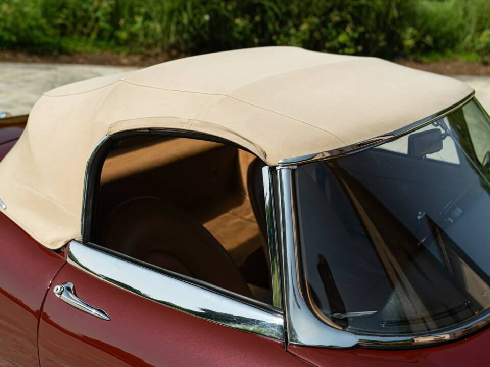 Afbeelding 17/50 van Jaguar E-Type 3.8 (1964)