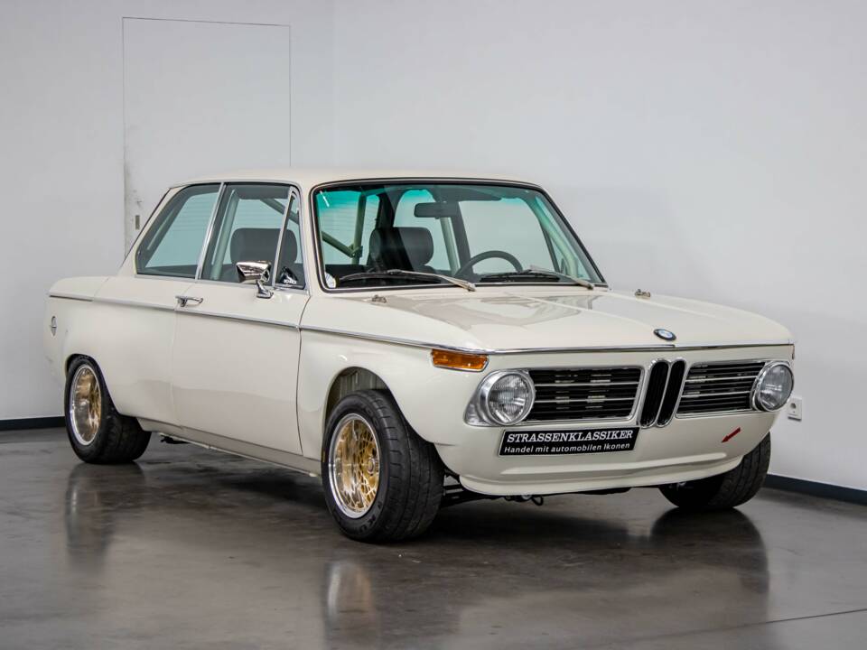 Immagine 2/32 di BMW 2002 tii (1971)