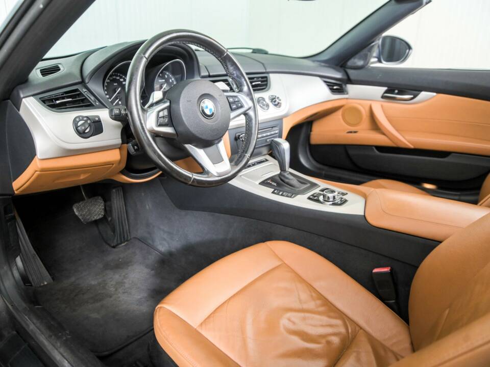 Imagen 11/50 de BMW Z4 sDrive23i (2011)