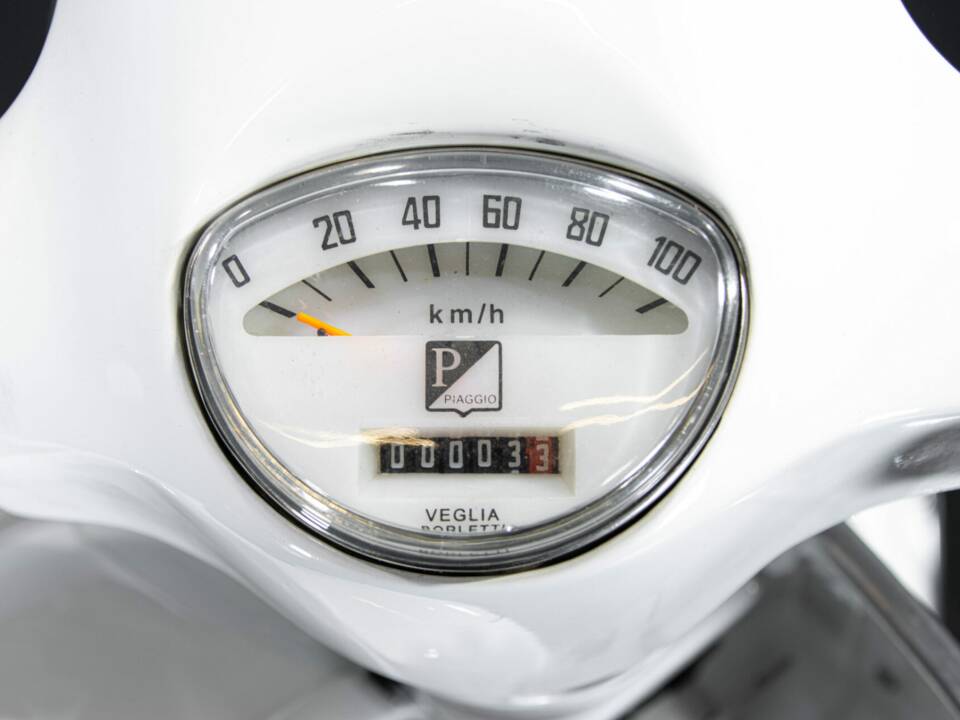 Image 41/49 de Piaggio Vespa 50 SS (1966)