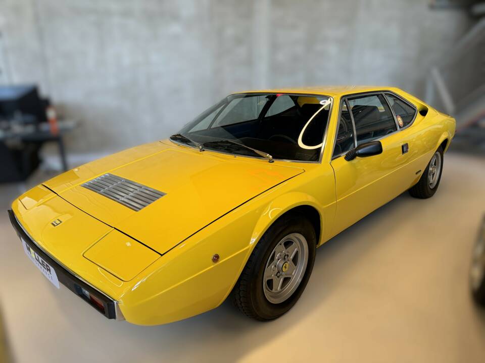 Immagine 1/22 di Ferrari Dino 208 GT4 (1975)