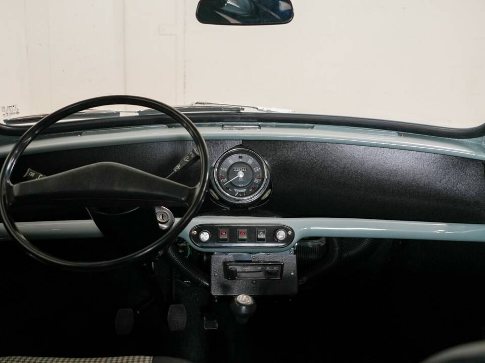 Bild 2/35 von Austin Mini Van (1983)