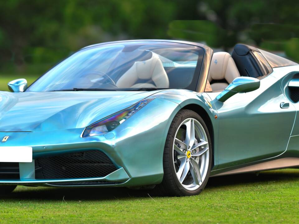 Image 7/24 of Ferrari 488 Spider (2017)