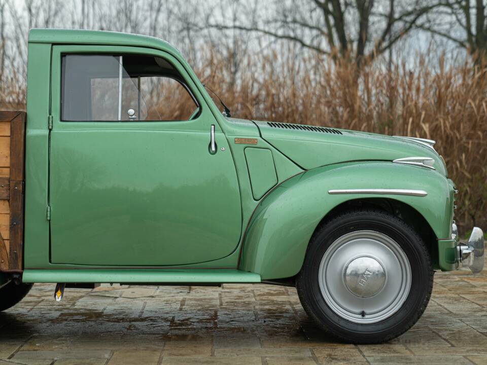 Bild 18/50 von FIAT 500 C Furgonato (1951)