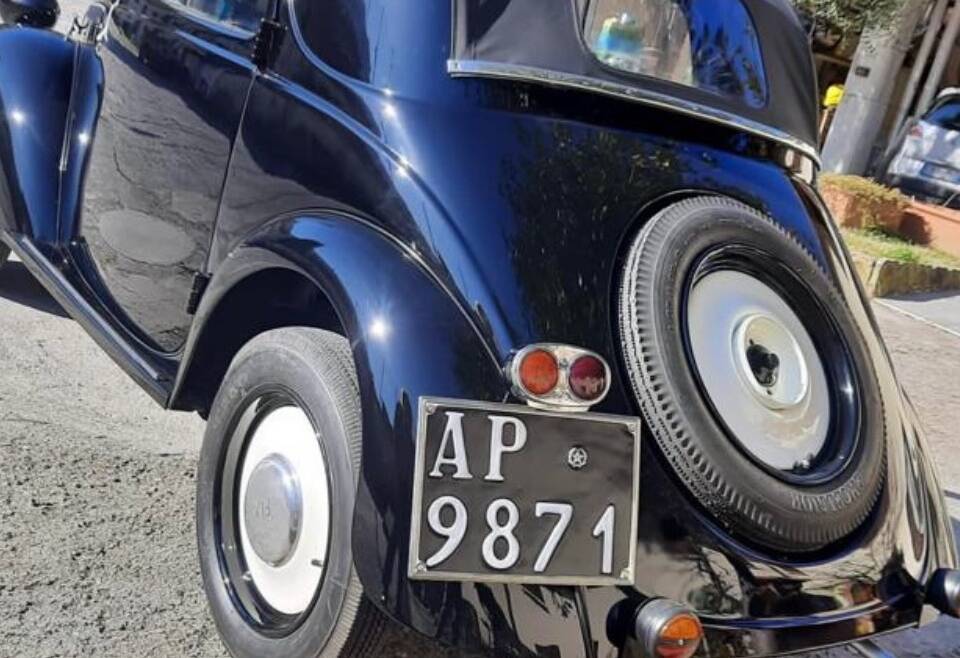 Immagine 3/5 di FIAT 500 Topolino (1947)