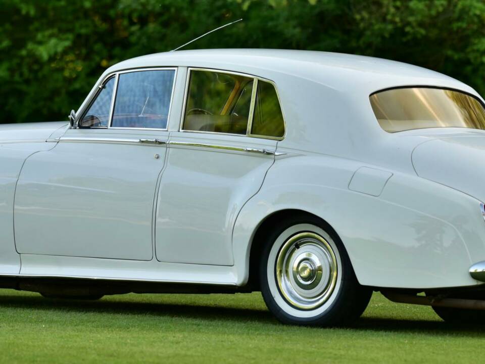 Bild 21/50 von Bentley S 2 (1961)
