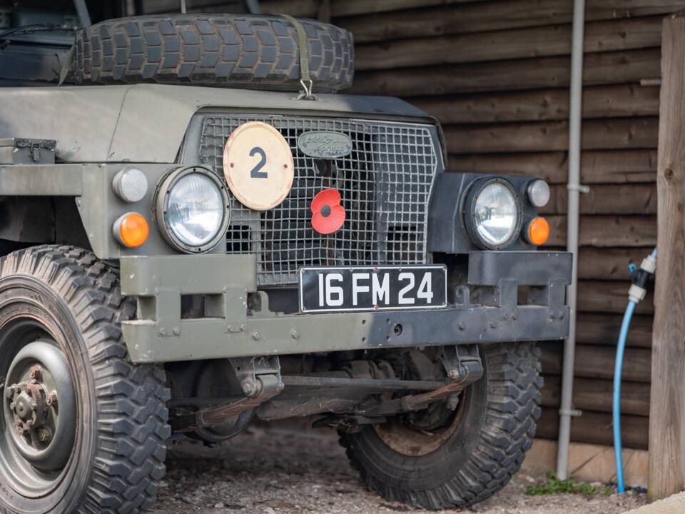 Image 15/50 de Land Rover 88 (1974)