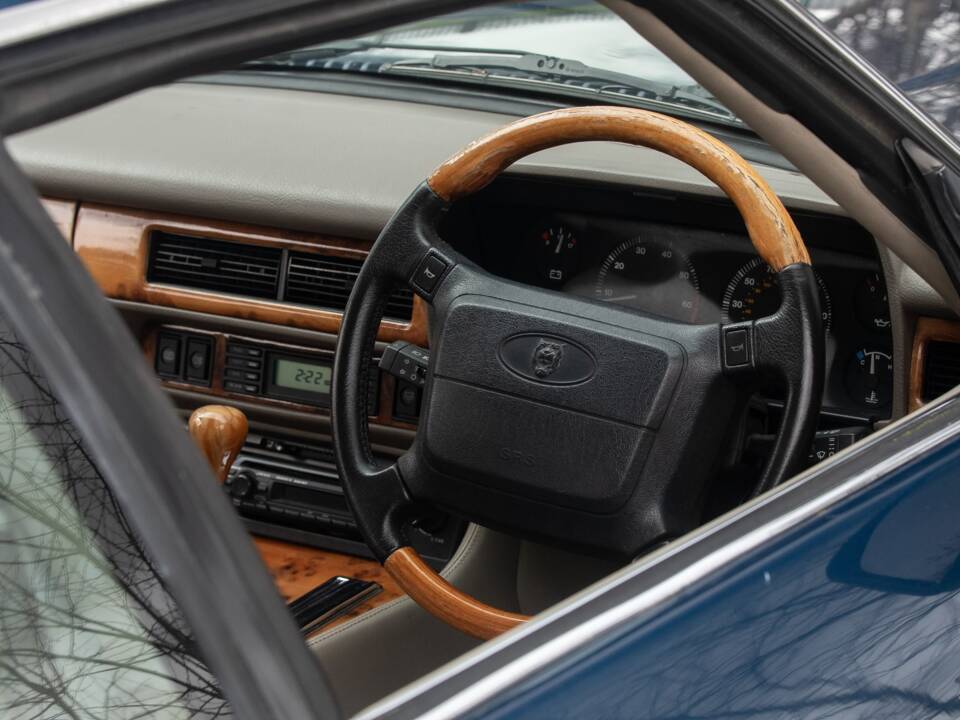 Image 45/50 de Jaguar XJS 4.0 Celebration (1995)