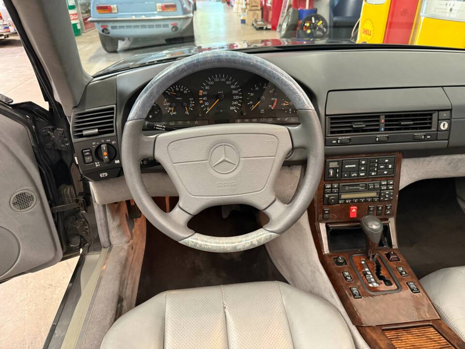 Bild 8/20 von Mercedes-Benz SL 600 (1994)