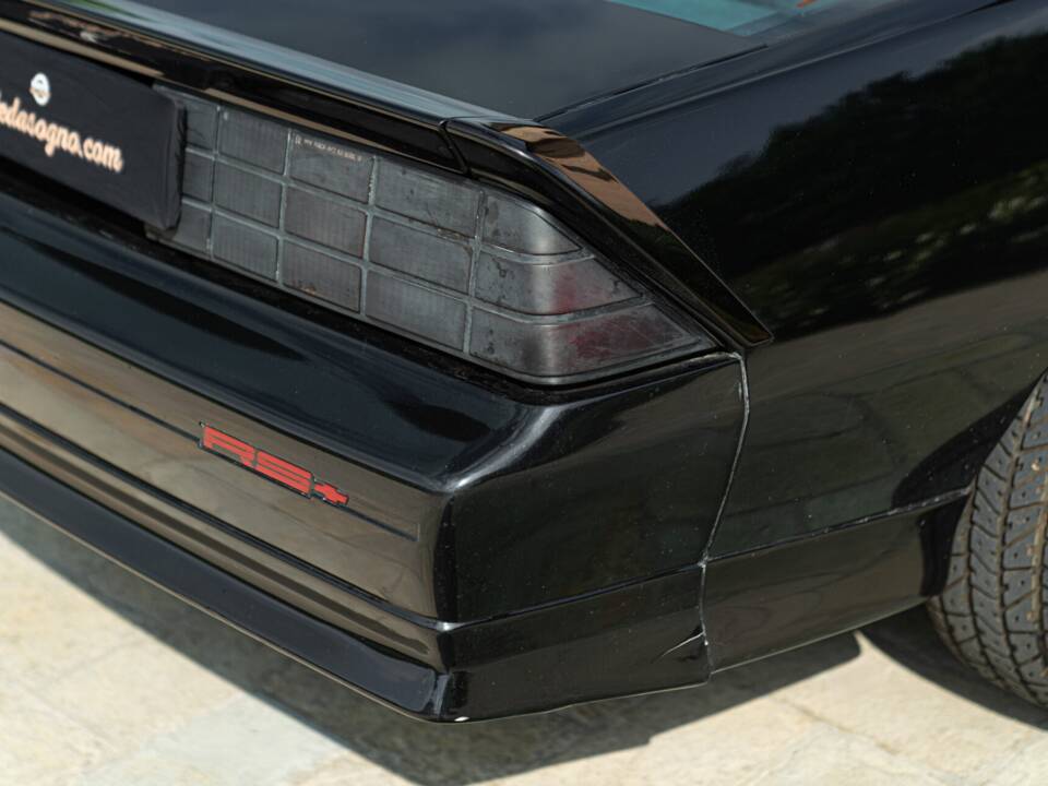 Bild 10/50 von Chevrolet Camaro Z28 (1992)