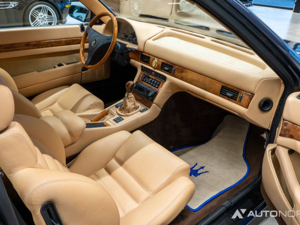 Bild 43/47 von Maserati Ghibli 2.8 (1997)