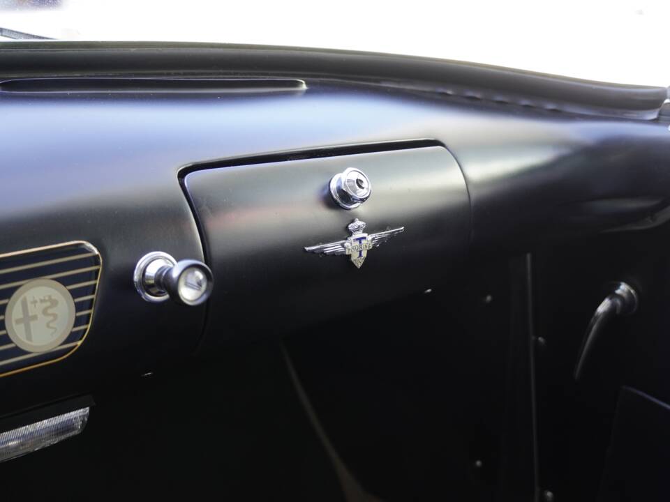 Immagine 29/41 di Alfa Romeo 2000 Spider (1959)