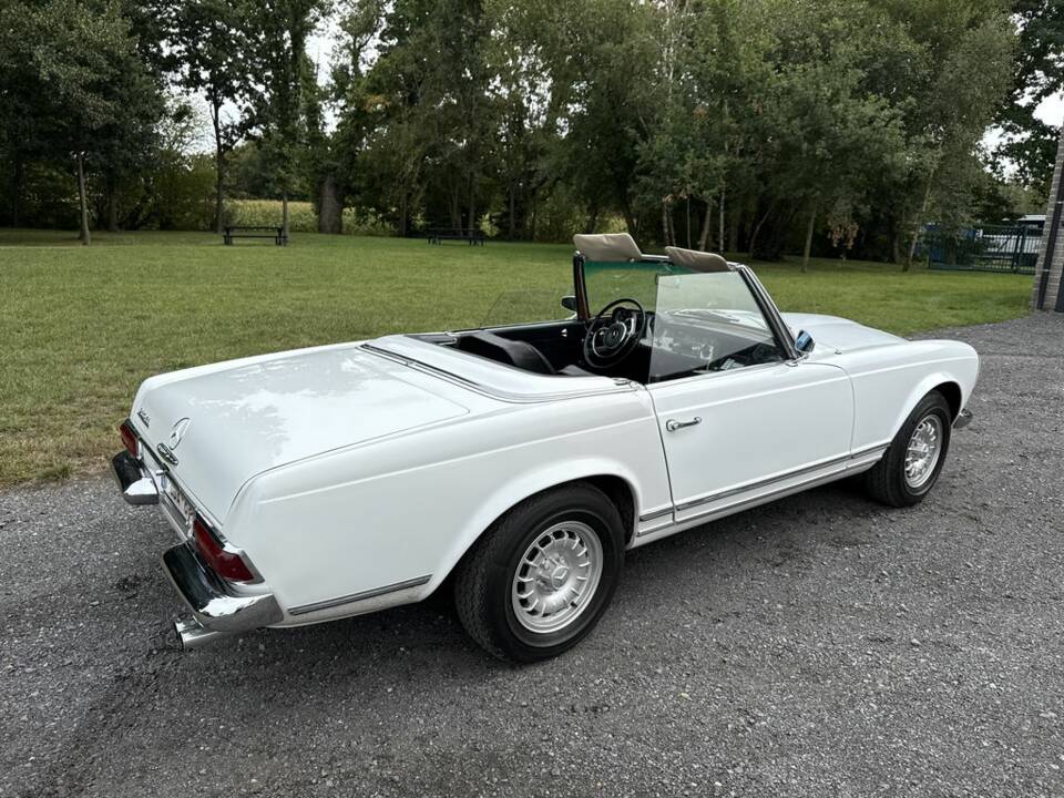 Image 7/8 de Mercedes-Benz 230 SL (1965)