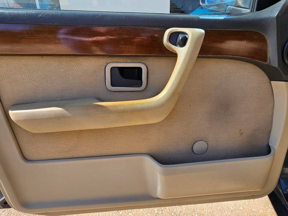 Image 37/100 of BMW 728i (1983)